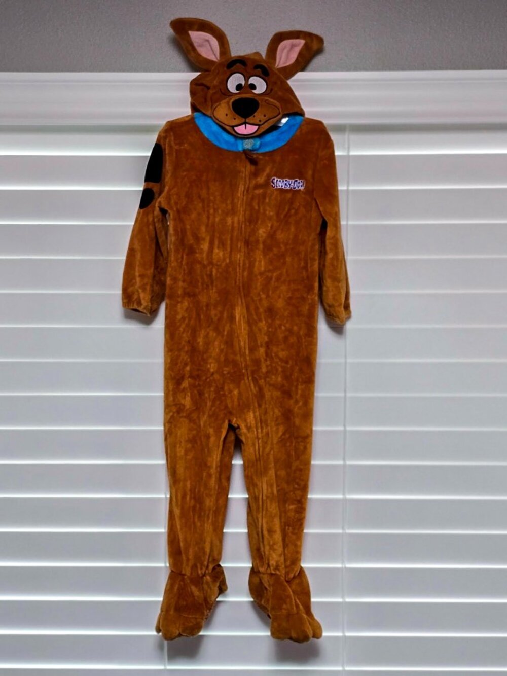 Spirit Halloween Baby Scooby-Doo Costume 2 Piece Jumpsuit & Hood 18-24 Mos. - Picture 4 of 9